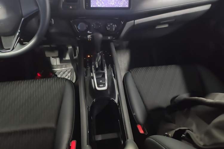 Used Honda Vezel 2020 1.5L CVT Pioneer Edition Gear Lever