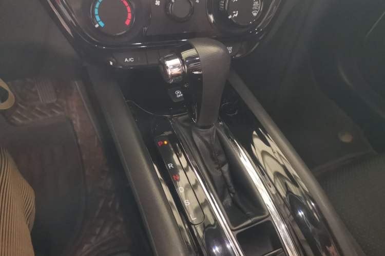 Used Honda Vezel 2020 1.5L CVT Elite Edition Gear Lever