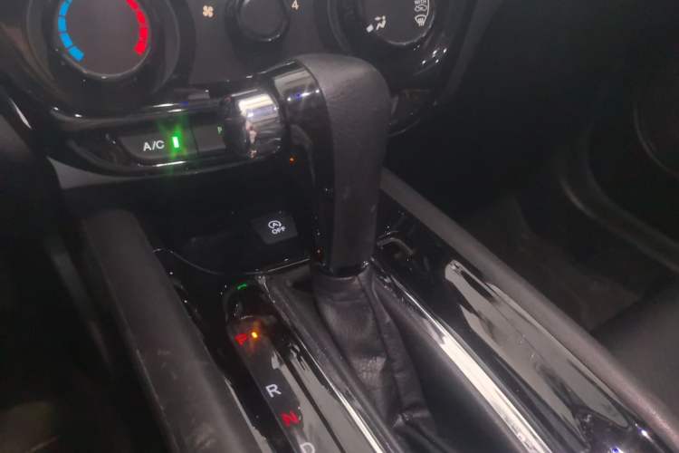 Used Honda Vezel 2020 1.5L CVT Pioneer Edition Gear Lever
