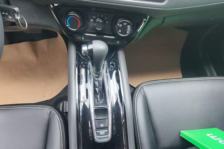Used Honda Vezel 2020 1.5L CVT Pioneer Edition Gear Lever