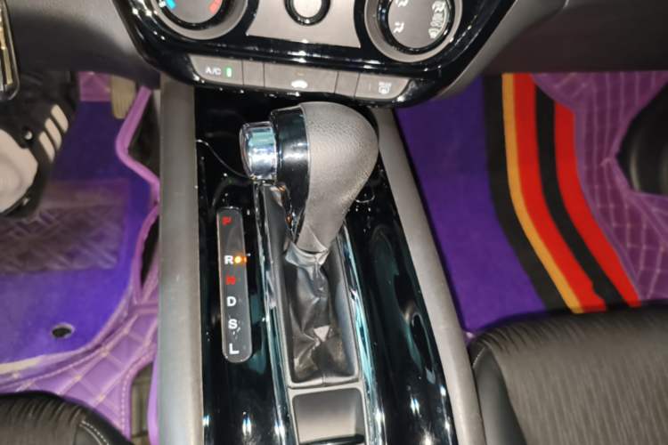Used Honda Vezel 2020 1.5L CVT Pioneer Edition Gear Lever