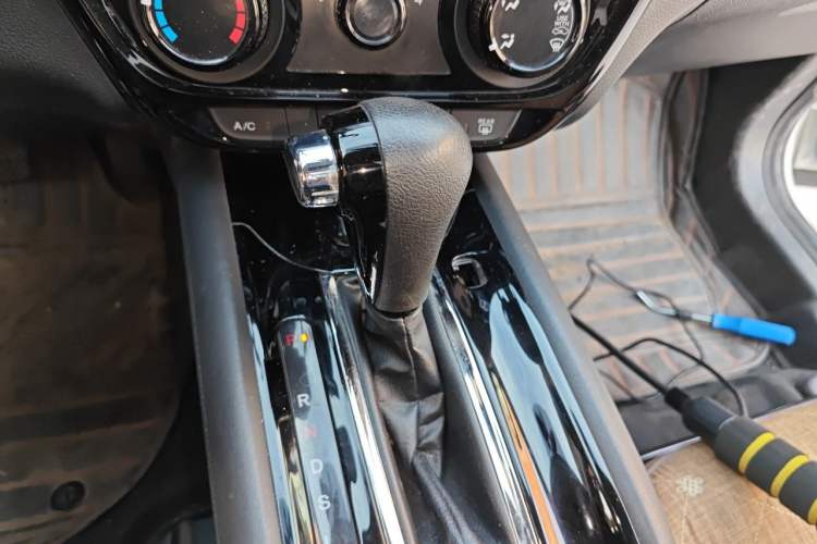 Used Honda Vezel 2020 1.5L CVT Pioneer Edition Gear Lever