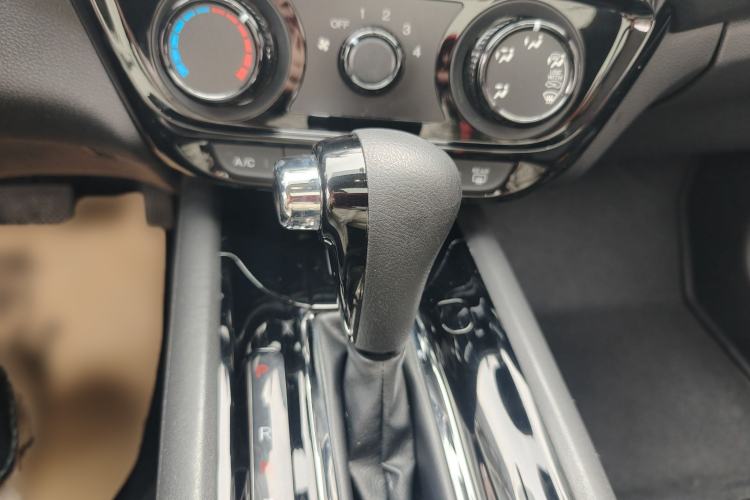 Used Honda Vezel 2020 1.5L CVT Pioneer Edition Gear Lever