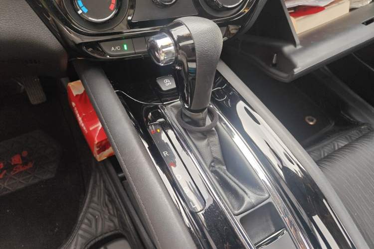 Used Honda Vezel 2020 1.5L CVT Pioneer Edition Gear Lever