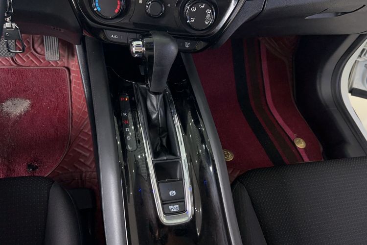Used Honda Vezel 2020 1.5L CVT Elite Edition Gear Lever