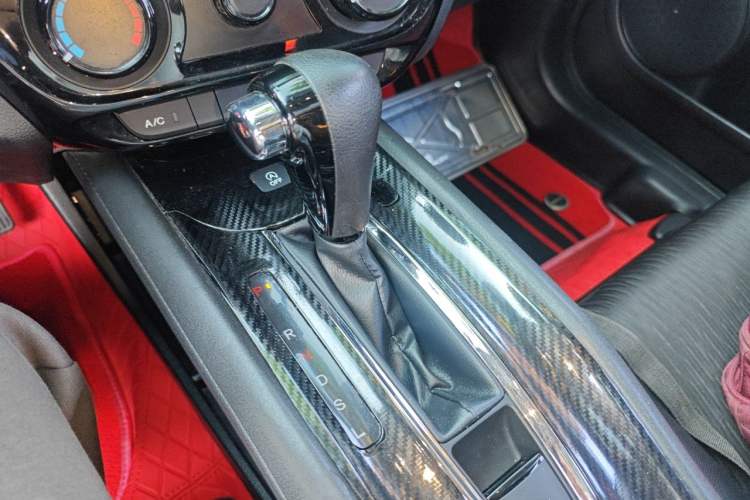 Used Honda Vezel 2020 1.5L CVT Luxury Edition Gear Lever