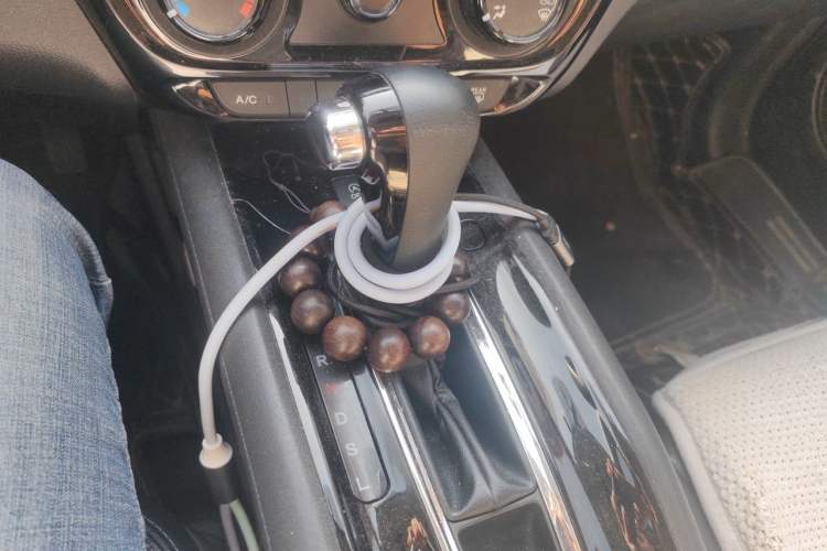 Used Honda Vezel 2020 1.5L CVT Elite Edition Gear Lever