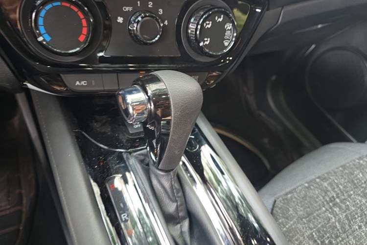 Used Honda Vezel 2020 1.5L CVT Pioneer Edition Gear Lever