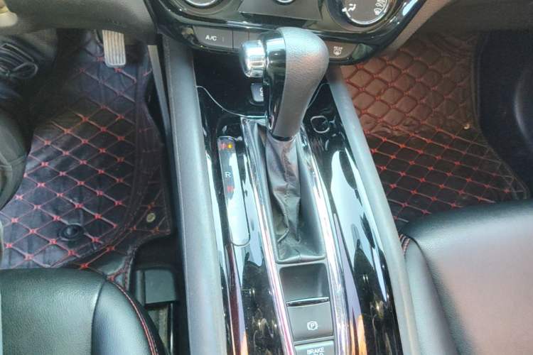 Used Honda Vezel 2020 1.5L CVT Pioneer Edition Gear Lever