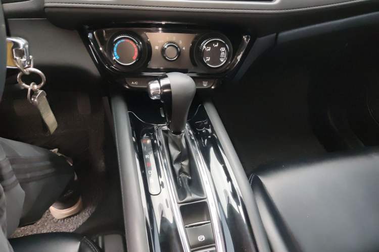 Used Honda Vezel 2020 1.5L CVT Elite Edition Gear Lever