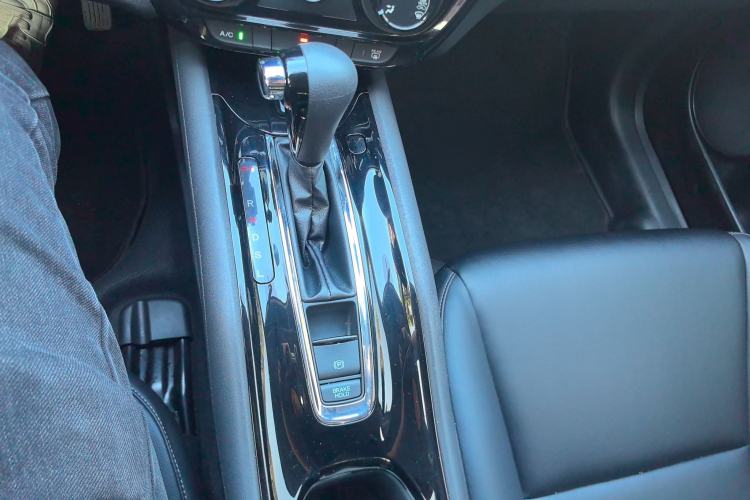 Used Honda Vezel 2020 1.5L CVT Pioneer Edition Gear Lever