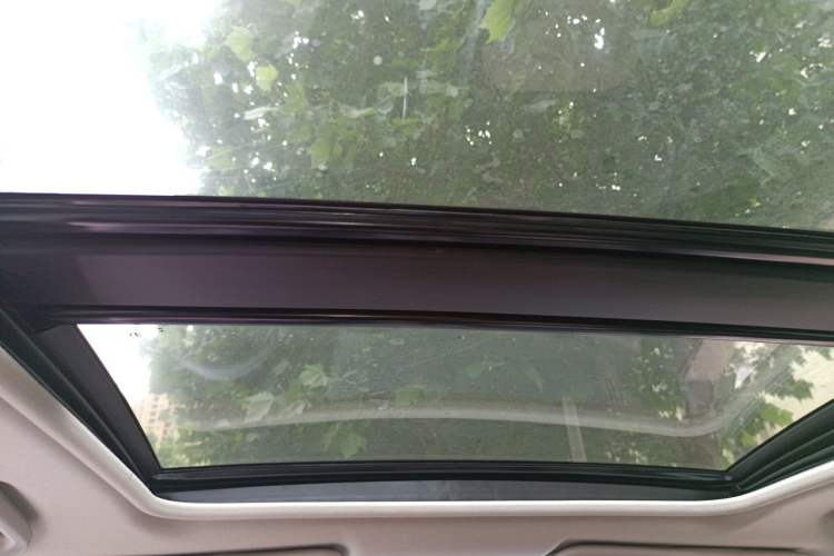 Used Honda Vezel 2020 1.5L CVT Elite Edition Headliner