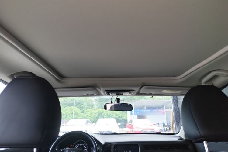 Used Honda Vezel 2020 1.5L CVT Pioneer Edition Headliner