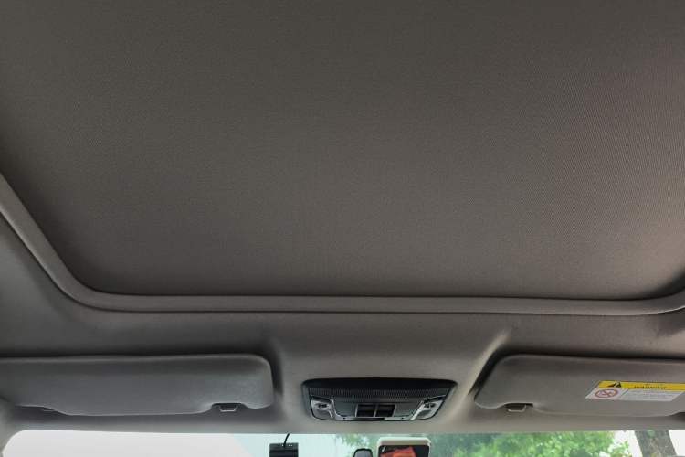 Used Honda Vezel 2020 1.5L CVT Luxury Edition Headliner