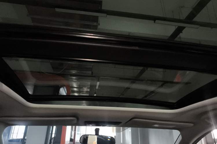 Used Honda Vezel 2020 1.5L CVT Pioneer Edition Headliner