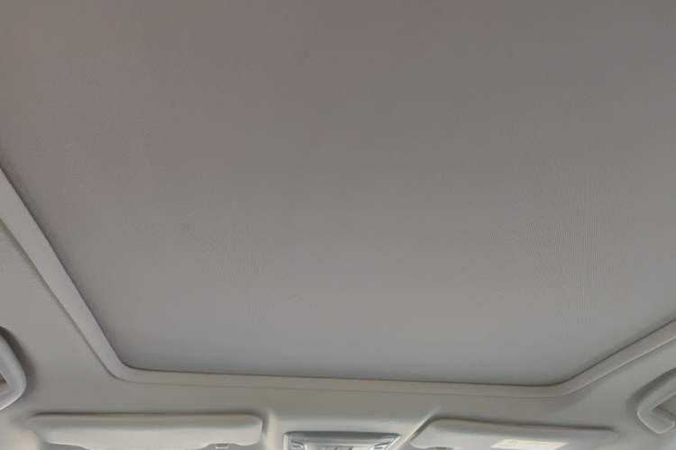 Used Honda Vezel 2020 1.5L CVT Pioneer Edition Headliner