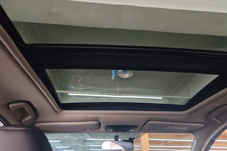 Used Honda Vezel 2020 1.5L CVT Pioneer Edition Headliner