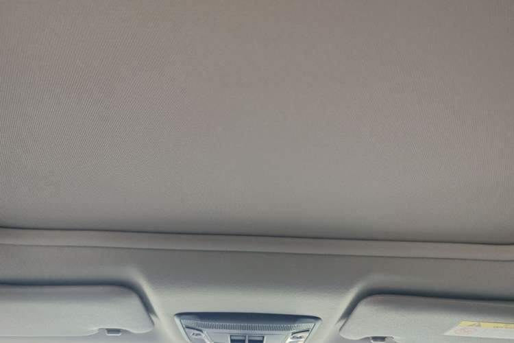 Used Honda Vezel 2020 1.5L CVT Luxury Edition Headliner