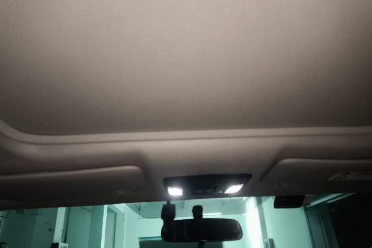 Used Honda Vezel 2020 1.5L CVT Pioneer Edition Headliner