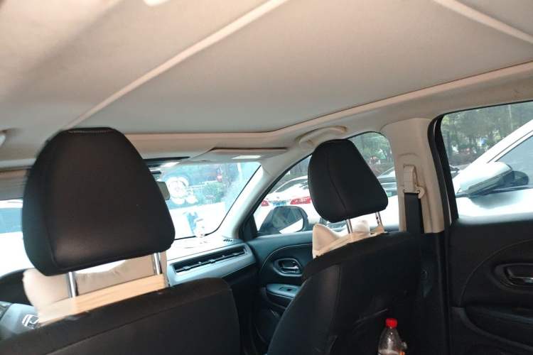 Used Honda Vezel 2020 1.5L CVT Pioneer Edition Headliner