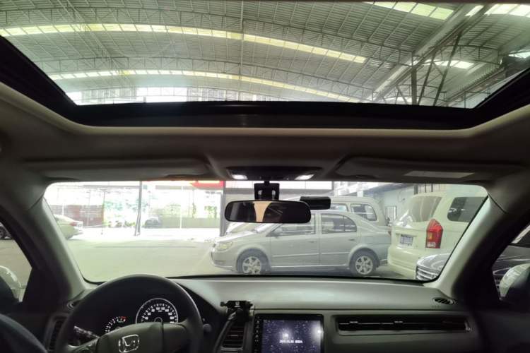 Used Honda Vezel 2020 1.5L CVT Pioneer Edition Headliner