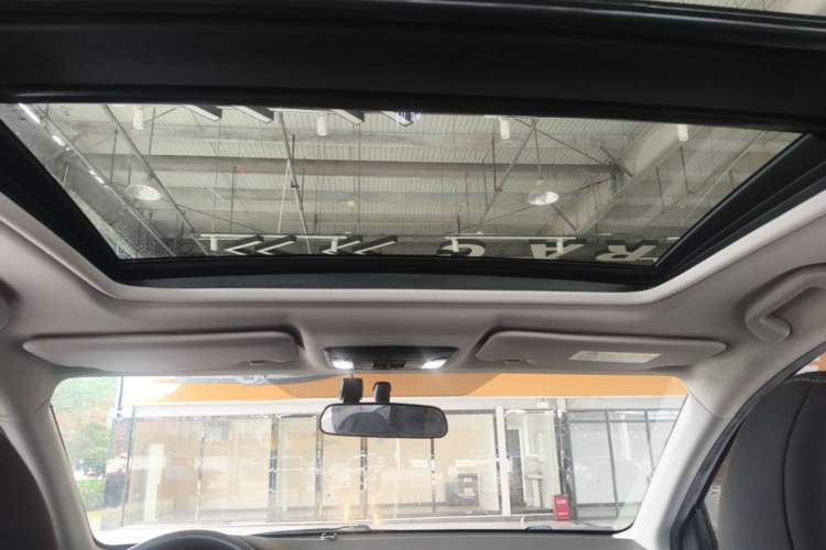 Used Honda Vezel 2020 1.5L CVT Pioneer Edition Headliner