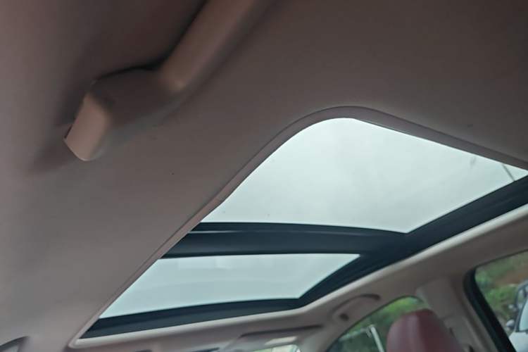 Used Honda Vezel 2020 1.5L CVT Elite Edition Headliner