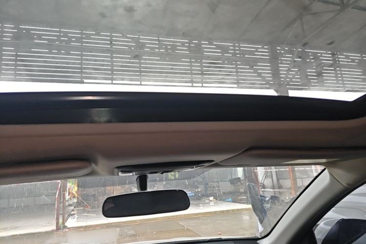 Used Honda Vezel 2020 1.5L CVT Pioneer Edition Headliner