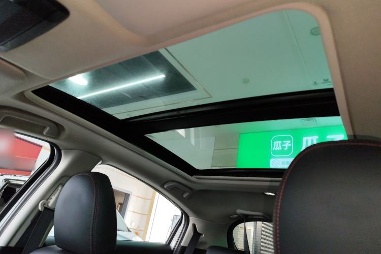Used Honda Vezel 2020 1.5L CVT Elite Edition Headliner