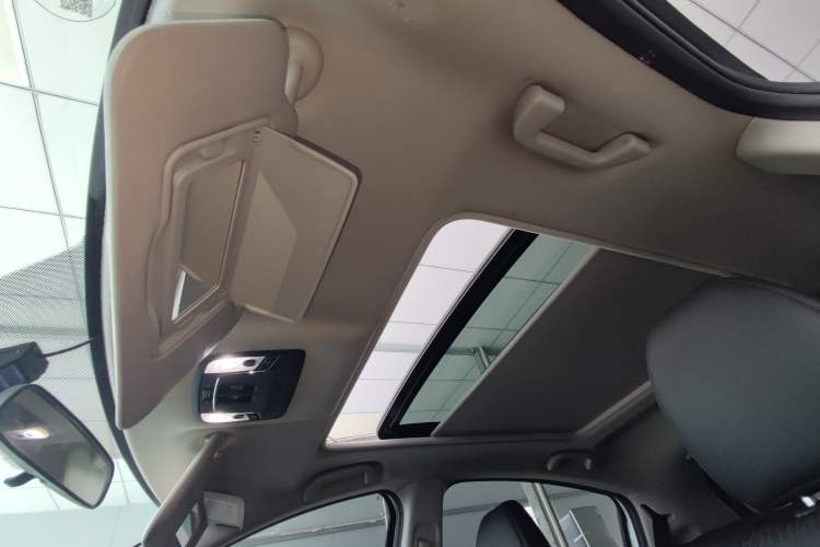 Used Honda Vezel 2020 1.5L CVT Pioneer Edition Headliner