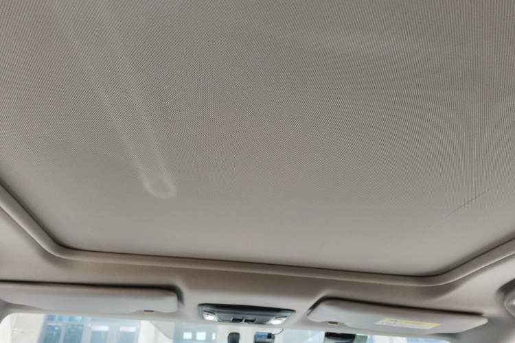 Used Honda Vezel 2020 1.5L CVT Pioneer Edition Headliner