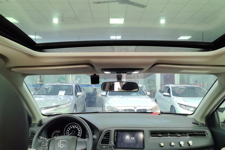 Used Honda Vezel 2020 1.5L CVT Pioneer Edition Headliner