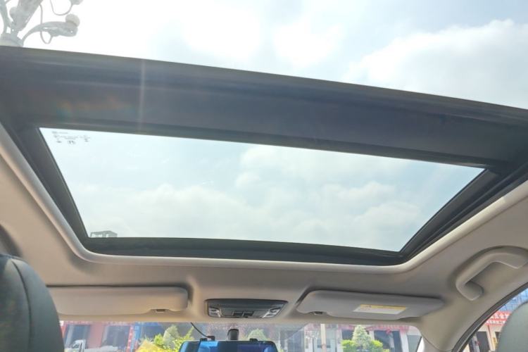 Used Honda Vezel 2020 1.5L CVT Pioneer Edition Headliner
