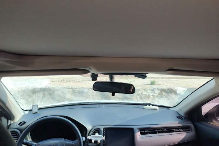 Used Honda Vezel 2020 1.5L CVT Pioneer Edition Headliner