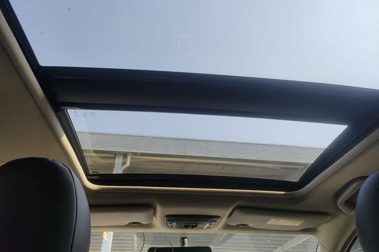 Used Honda Vezel 2020 1.5L CVT Elite Edition Headliner