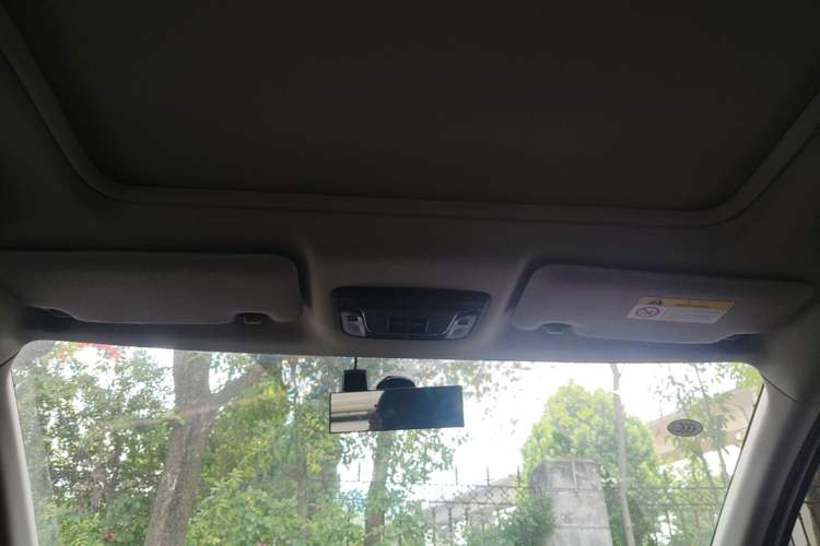 Used Honda Vezel 2020 1.5L CVT Pioneer Edition Headliner