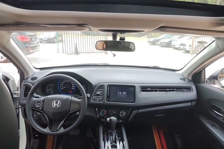 Used Honda Vezel 2020 1.5L CVT Pioneer Edition Headliner