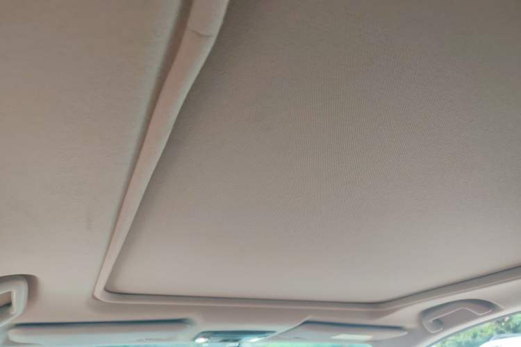 Used Honda Vezel 2020 1.5L CVT Elite Edition Headliner