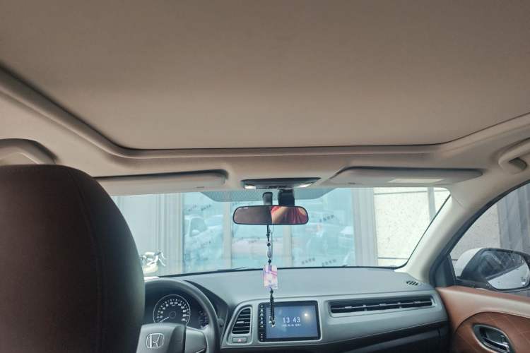 Used Honda Vezel 2020 1.5L CVT Pioneer Edition Headliner