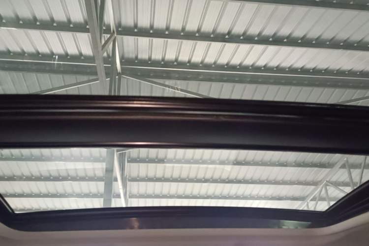 Used Honda Vezel 2020 1.5L CVT Pioneer Edition Headliner