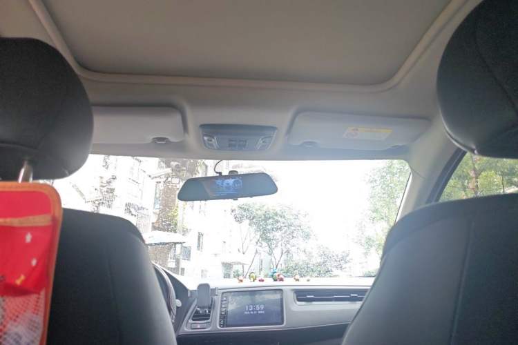 Used Honda Vezel 2020 1.5L CVT Luxury Edition Headliner