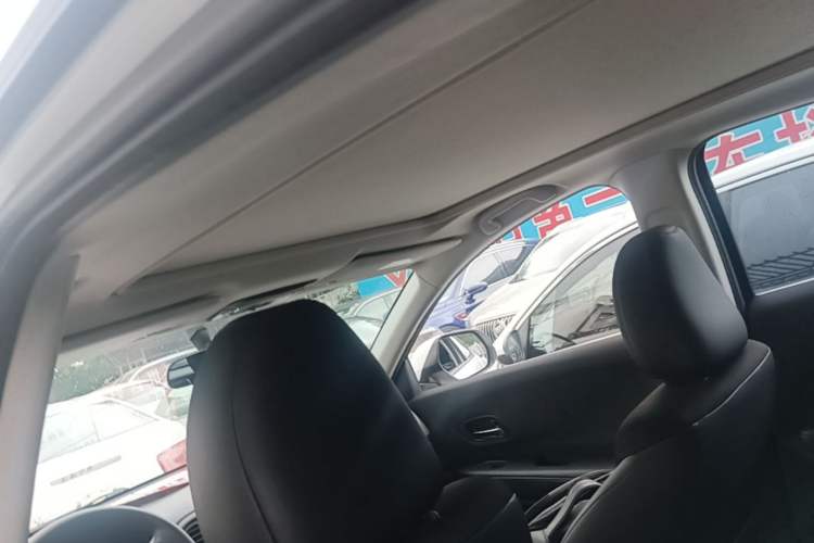 Used Honda Vezel 2020 1.5L CVT Pioneer Edition Headliner