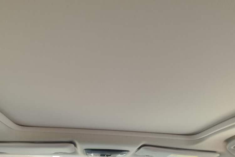 Used Honda Vezel 2020 1.5L CVT Pioneer Edition Headliner