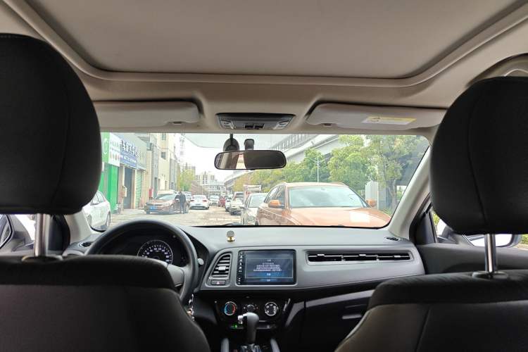 Used Honda Vezel 2020 1.5L CVT Pioneer Edition Headliner