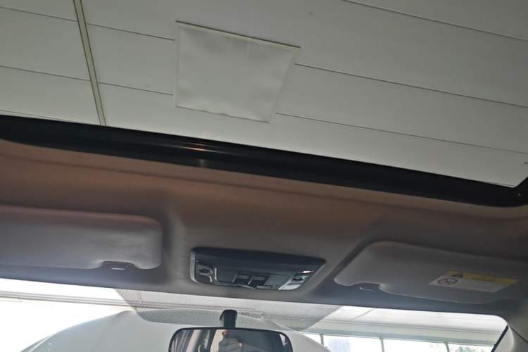 Used Honda Vezel 2020 1.5L CVT Elite Edition Headliner