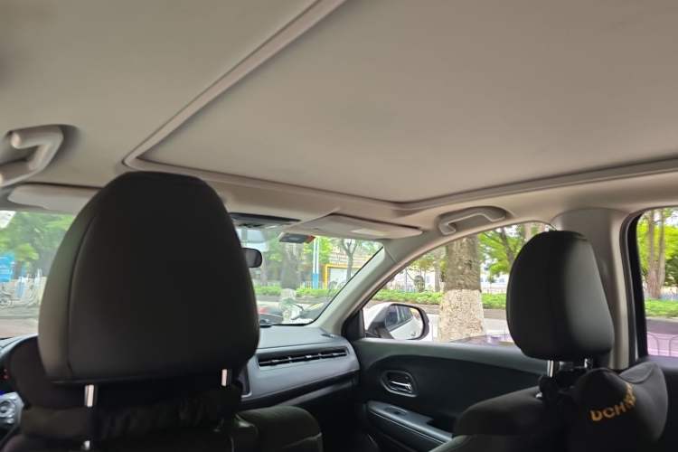 Used Honda Vezel 2020 1.5L CVT Pioneer Edition Headliner