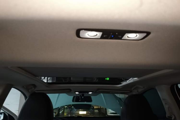 Used Honda Vezel 2020 1.5L CVT Pioneer Edition Headliner