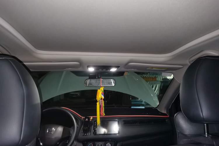Used Honda Vezel 2020 1.5L CVT Pioneer Edition Headliner