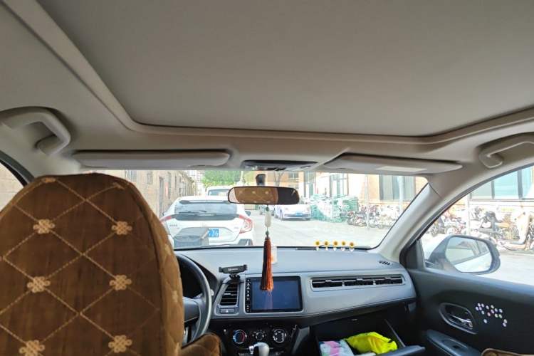 Used Honda Vezel 2020 1.5L CVT Pioneer Edition Headliner