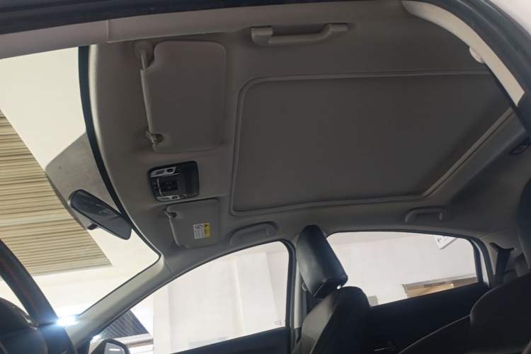 Used Honda Vezel 2020 1.5L CVT Elite Edition Headliner